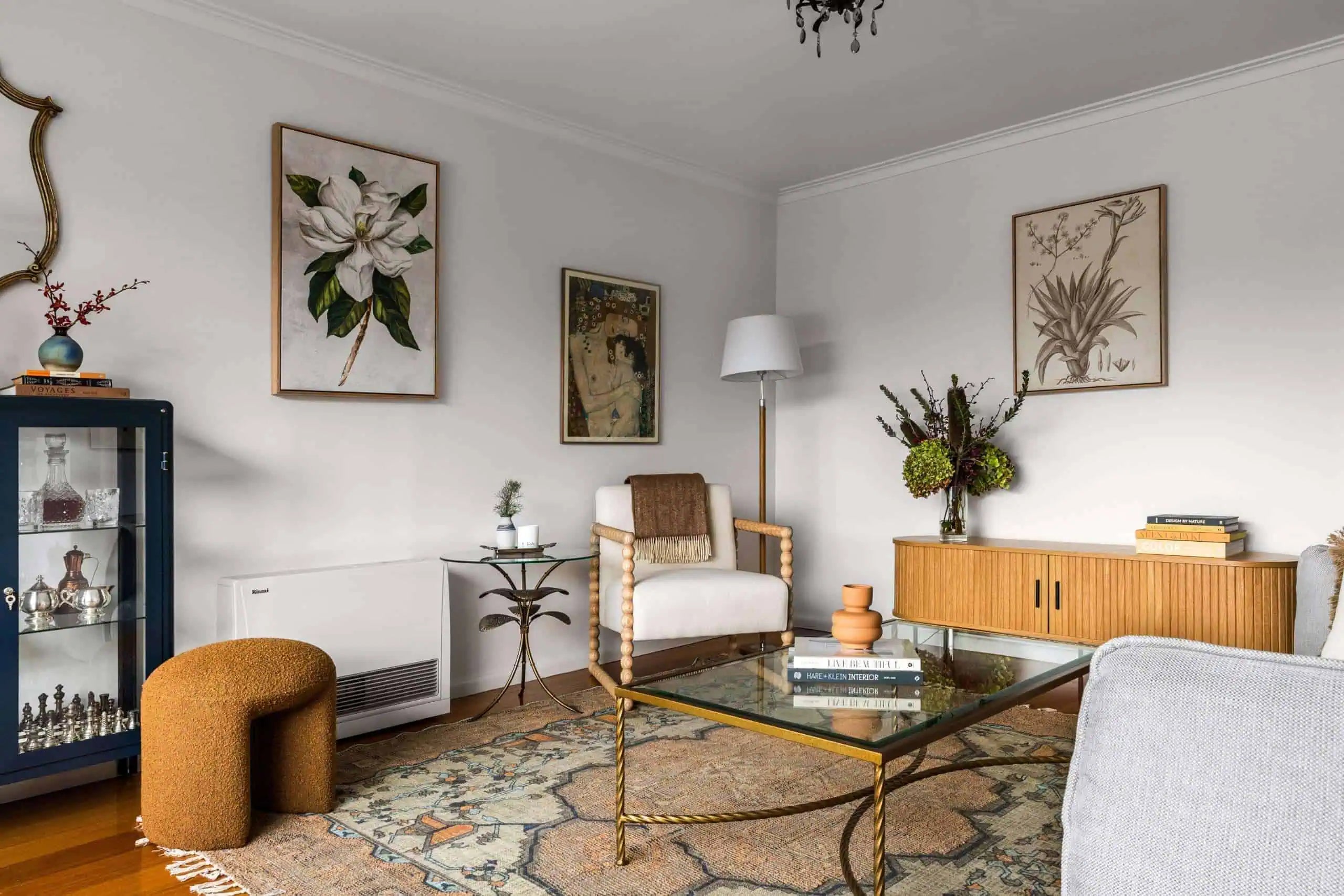 Pearly Beauty I – Natural Canvas