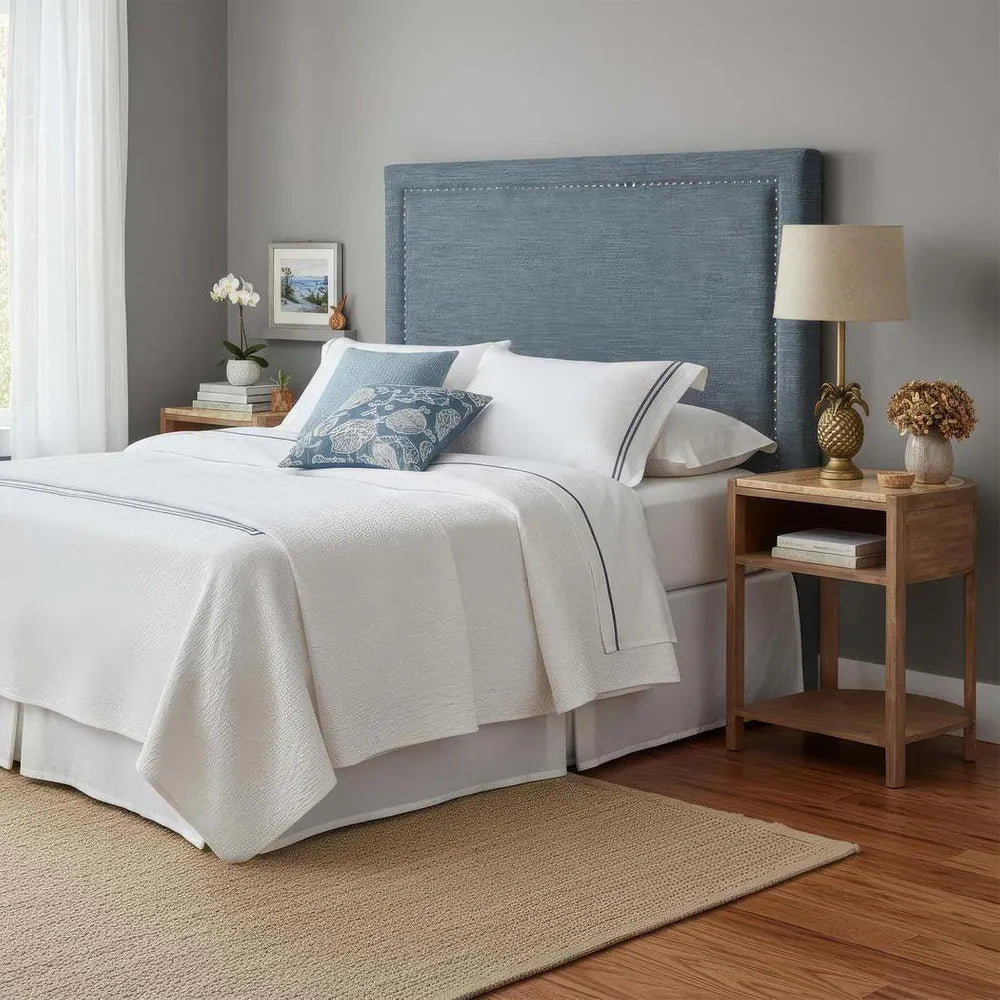 St.Martin Table Lamp Antique Brass with Linen Lamp Shade